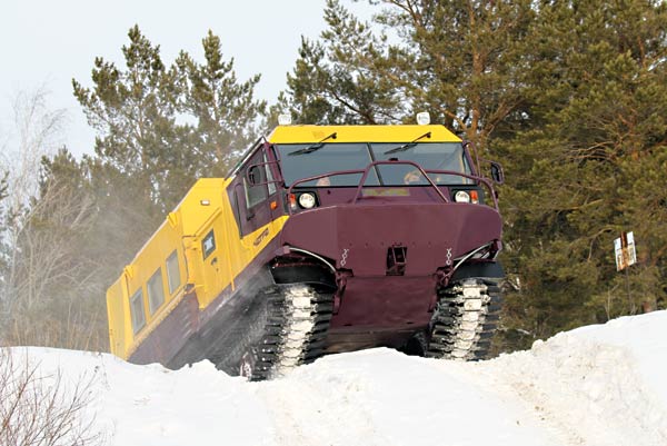 ОАО «ЧЕТРА-Промышленные машины» представит серийный модернизированный гусеничный снегоболотоход на выставке «Вездеход»